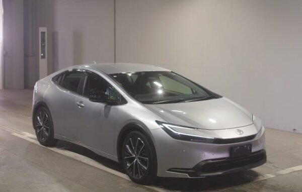 TOYOTA PRIUS 2024