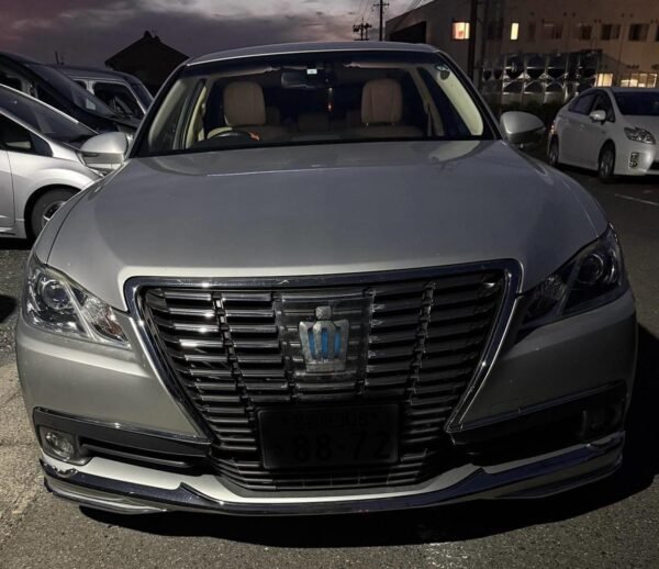 TOYOTA CROWN 2013